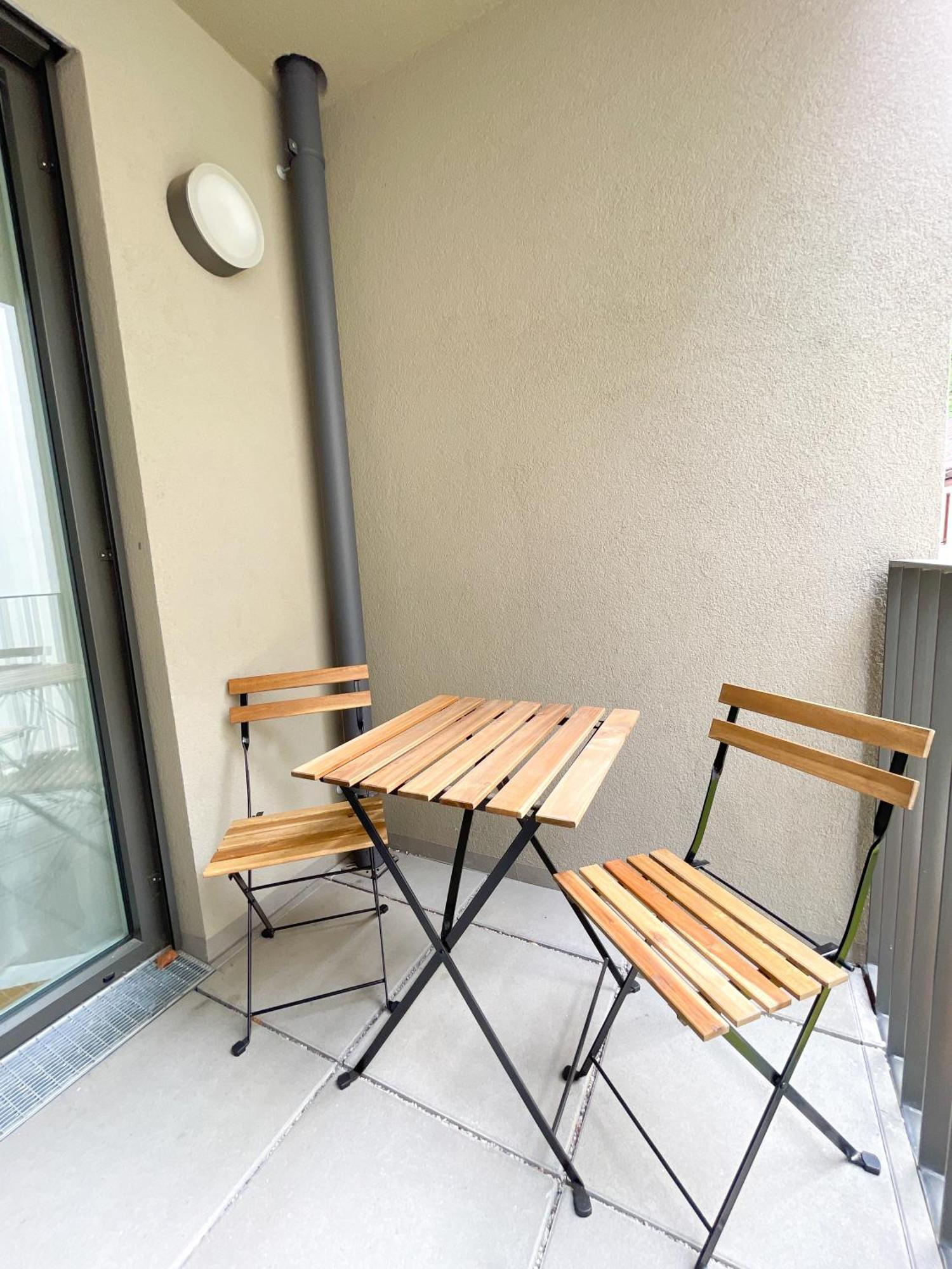 Whats-App Self-Check-In - 1Br Apartment, Near Airport,15 Min To Center ウィーン 部屋 写真