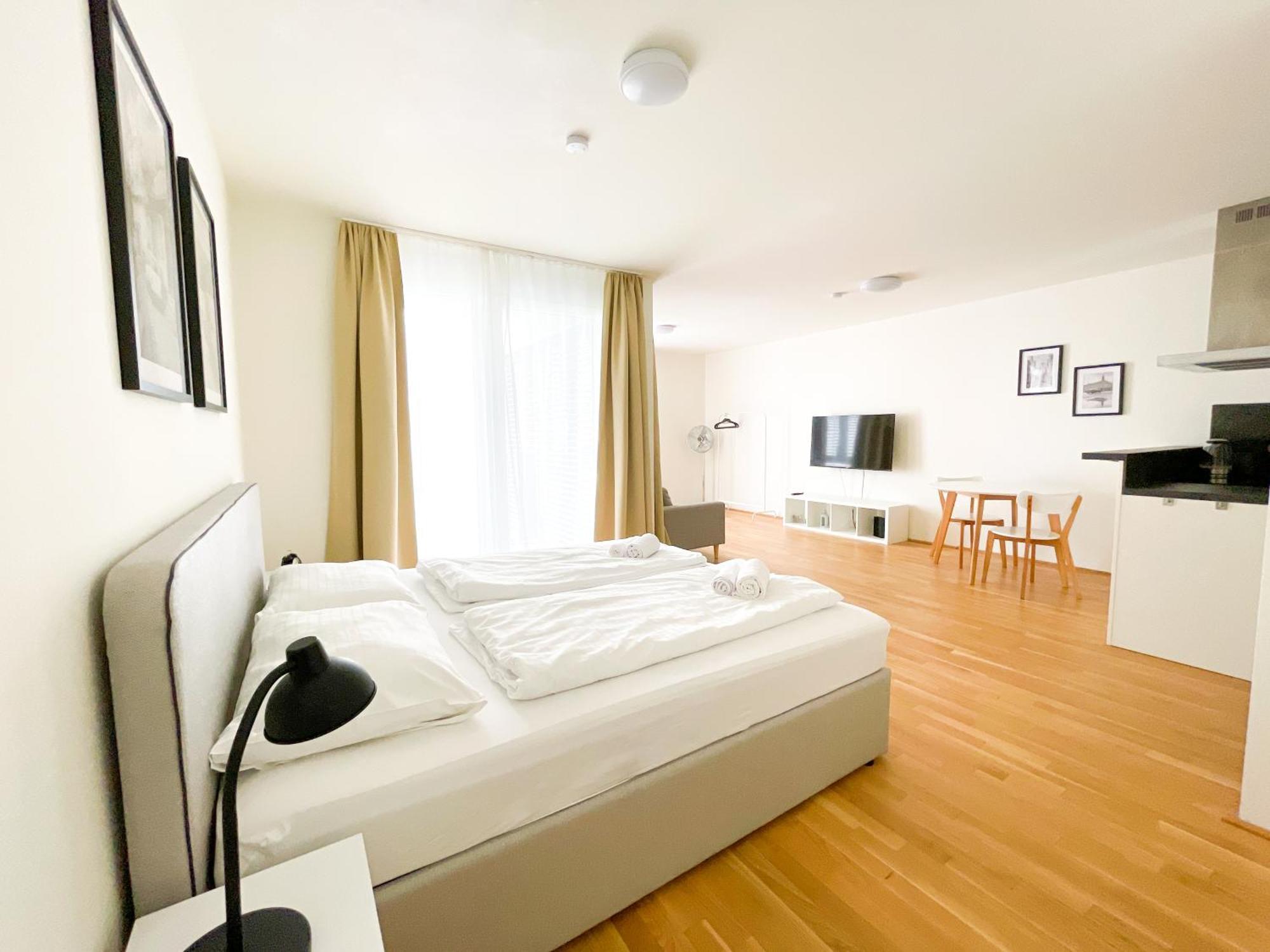 Whats-App Self-Check-In - 1Br Apartment, Near Airport,15 Min To Center ウィーン 部屋 写真